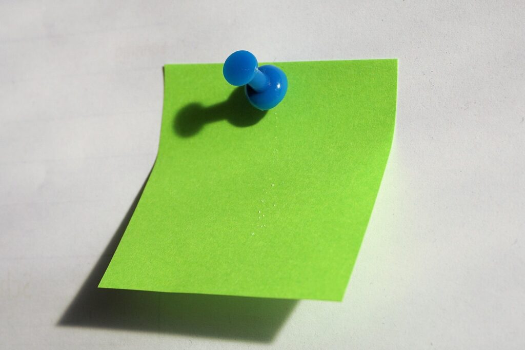 post-it, note, memo, notepad, reminder, message, communication, announcement, bulletin, task, office supply, idea, copy space